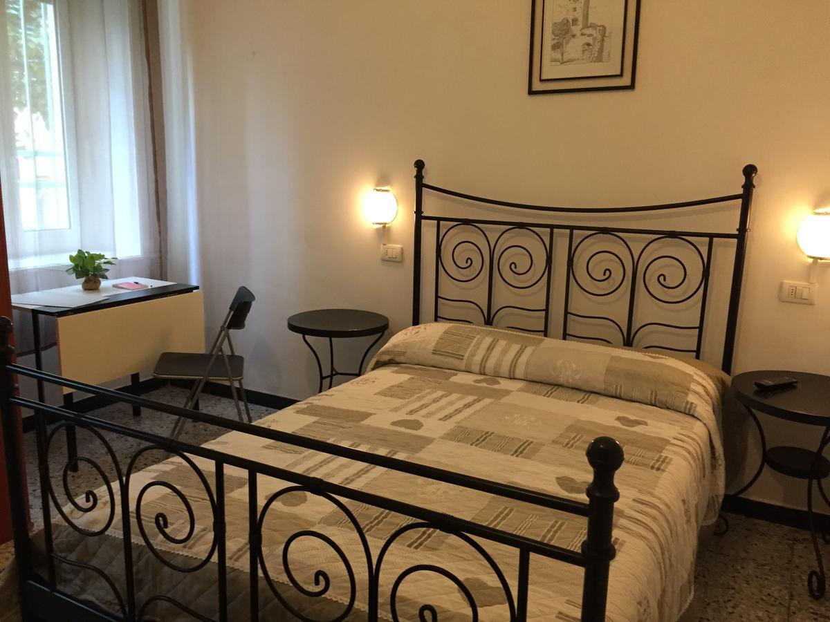 Hotel Villa Gentile เลวานโต ภายนอก รูปภาพ