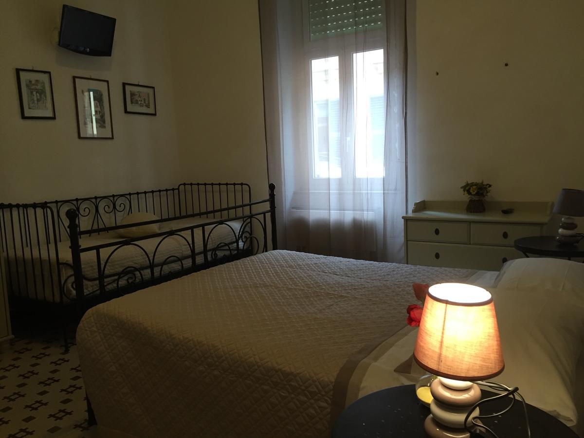 Hotel Villa Gentile เลวานโต ภายนอก รูปภาพ
