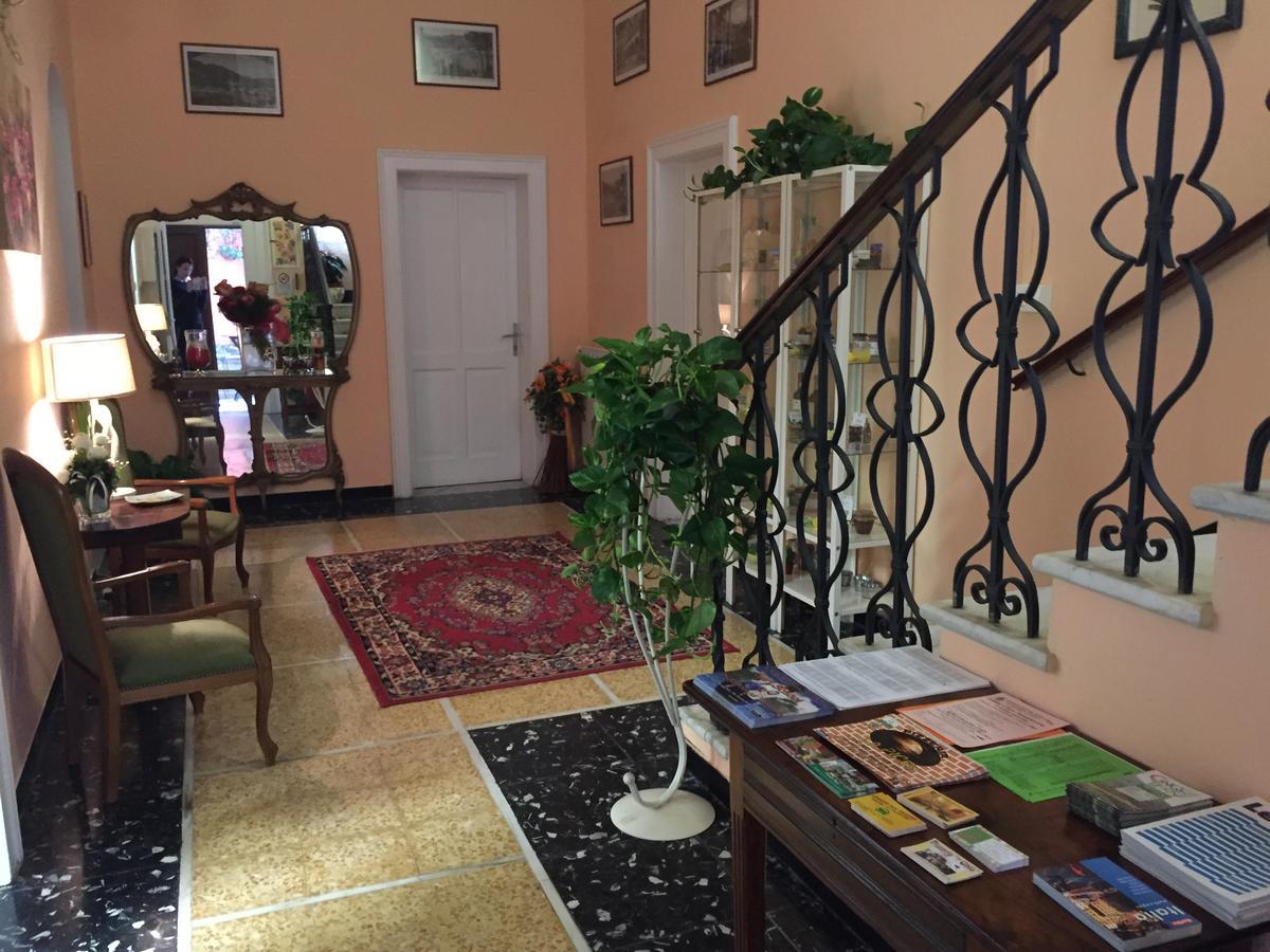 Hotel Villa Gentile เลวานโต ภายนอก รูปภาพ