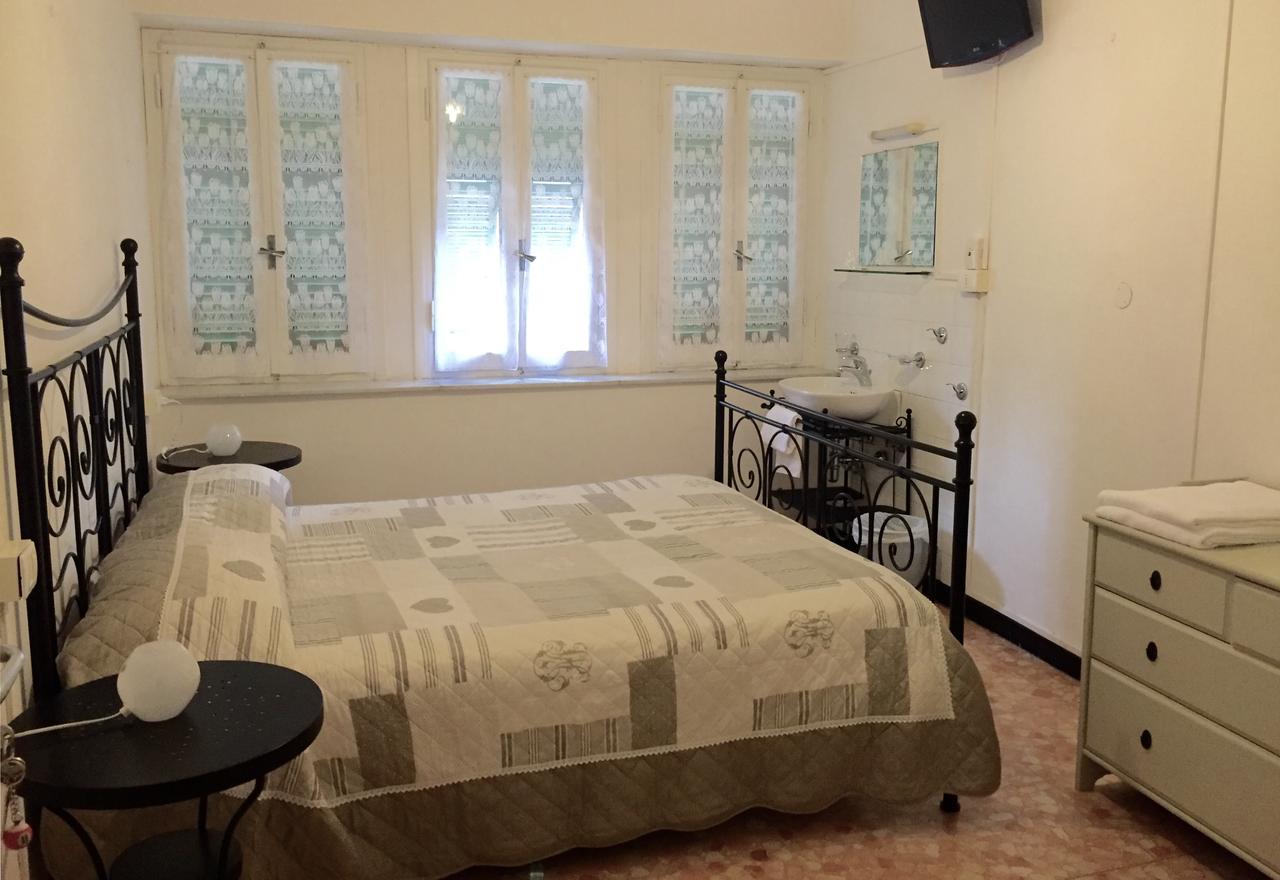 Hotel Villa Gentile เลวานโต ภายนอก รูปภาพ